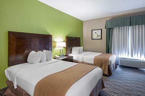 Hotel Quality Suites Sulphur