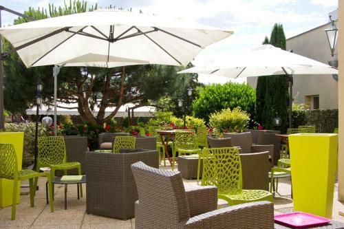 Hotel Logis Le Pariou - Le Jardin