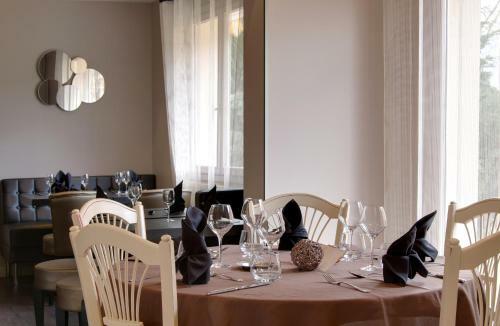 Hotel Logis Le Pariou - Le Jardin