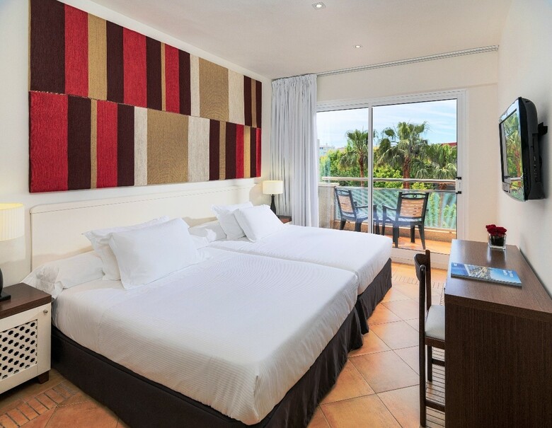 Hotel H10 Vintage Salou - Adults Only