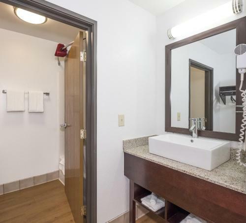 Hotel Red Roof Inn Columbus - Hebron