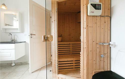 Holiday Home Fuglebakken Hasle X