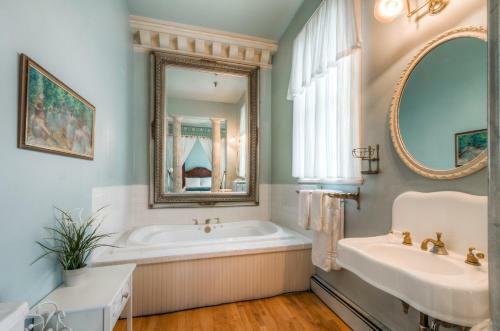 Bed & Breakfast Lumber Baron Inn And Gardens