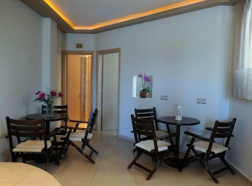 Niriides Studios And Apartments