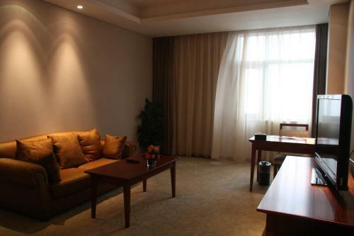 Nanjing Expo Center Hotel