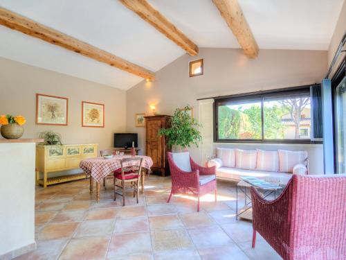 Holiday Home Chemin Bezert Carpentras