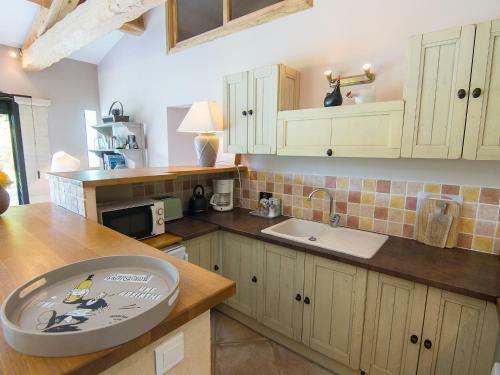 Holiday Home Chemin Bezert Carpentras