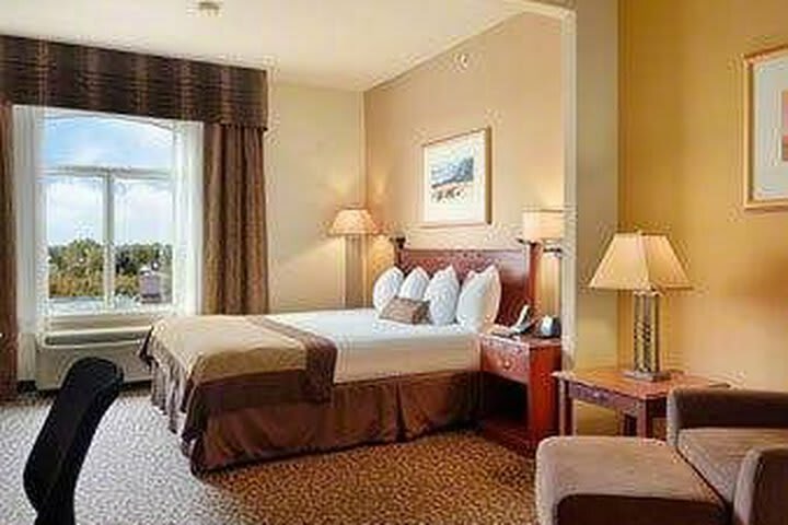 Hotel Wingate By Wyndham - Edmonton West