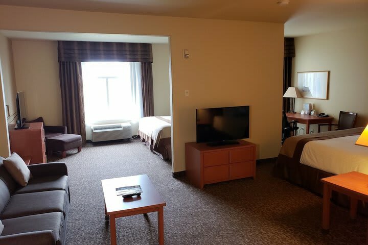 Hotel Wingate By Wyndham - Edmonton West