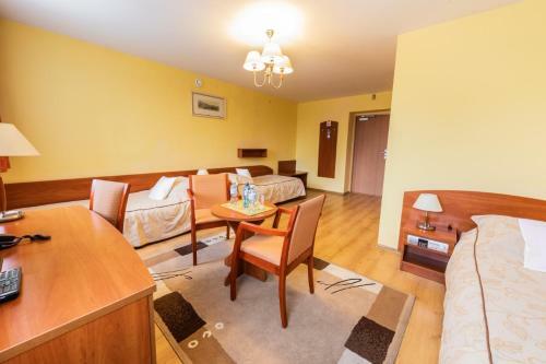 Hotel Wald Economy