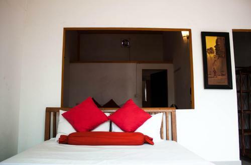 Hostal Top Banana Guesthouse & Rooftop Bar