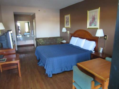 Hotel Royal Inn - Jonesboro