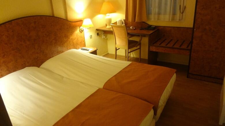 Cottage Hotel