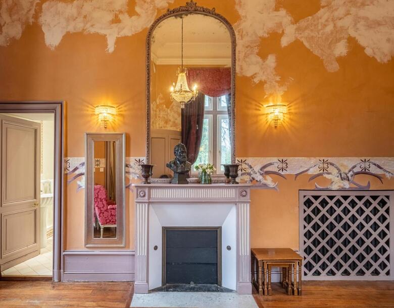 Inter-hotel Le Chateau Des Reynats