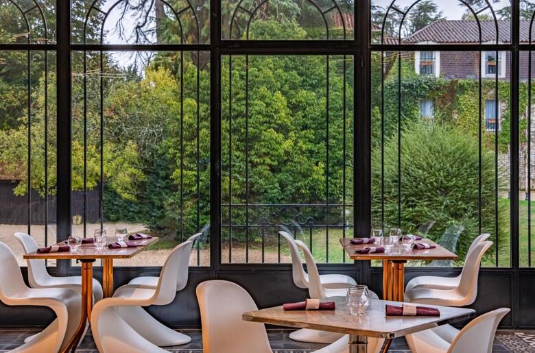 Inter-hotel Le Chateau Des Reynats