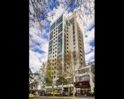 Hotel Clarion Suites Gateway