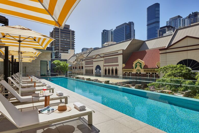 Hotel Chifley At Lennons