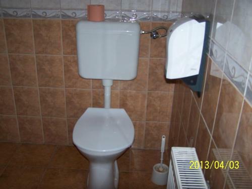 Hostal Borosty�nkert �tterem & Vend�gh�z