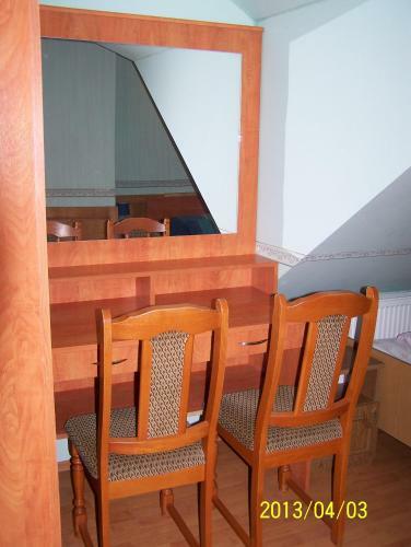 Hostal Borosty�nkert �tterem & Vend�gh�z