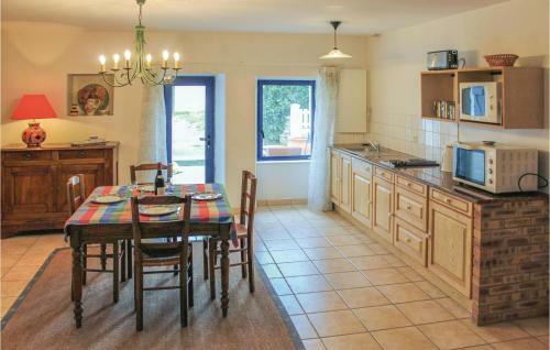 Holiday Home Rue Bis Des Algues