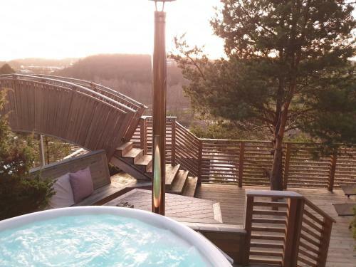 Treetop Spa Hangout & Hotel