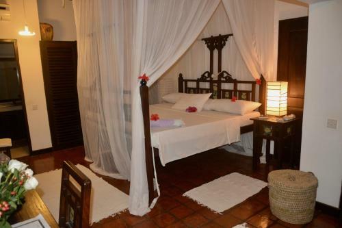 Bed & Breakfast Luna House Moyo Wa Dunia Ltd