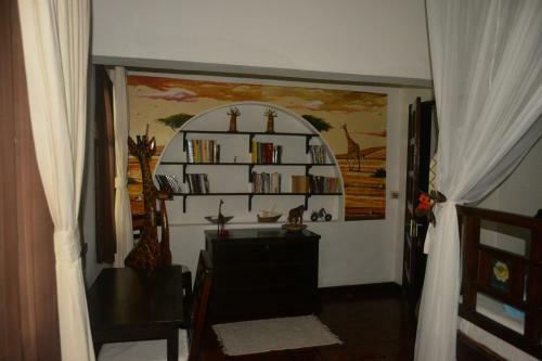 Bed & Breakfast Luna House Moyo Wa Dunia Ltd