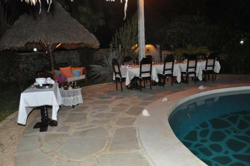 Bed & Breakfast Luna House Moyo Wa Dunia Ltd