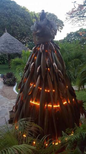Bed & Breakfast Luna House Moyo Wa Dunia Ltd