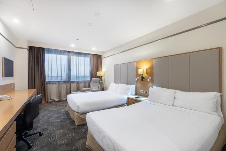 Hotel Stamford Plaza (ciudad Superior)