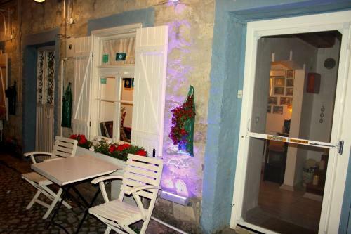 Hostal Imerek Tas Ev Hotel