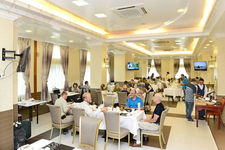 Hotel Grand United (ahlone Branch)