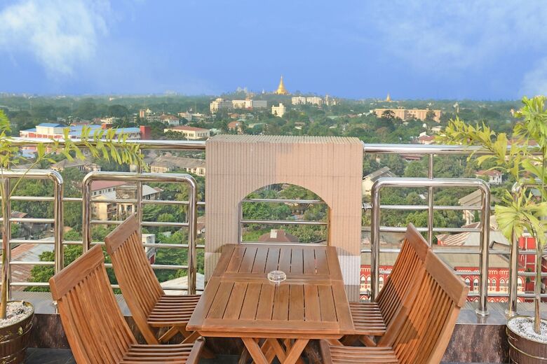 Hotel Grand United (ahlone Branch)