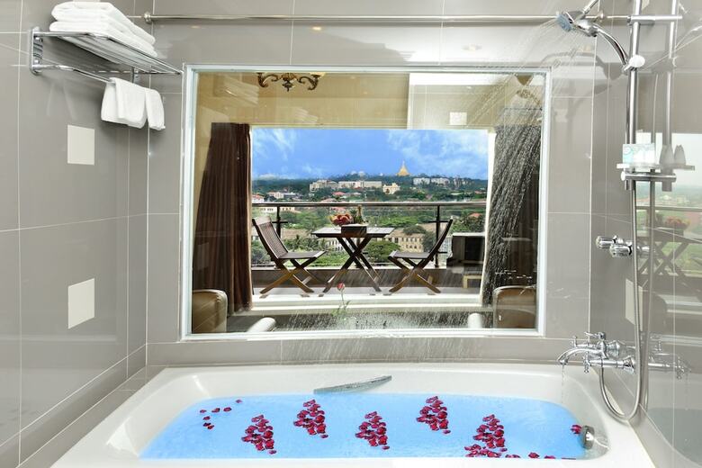 Hotel Grand United (ahlone Branch)