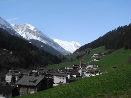 Hostal G�stehaus Alpenland
