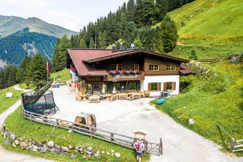 Posada Berggasthaus H�llensteinh�tte