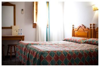Hotel El Mes�n De Despe�aperros