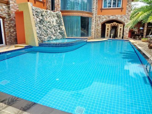 Hotel Khun Sri Resort