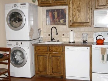 Woodrow House Bed & Breakfast