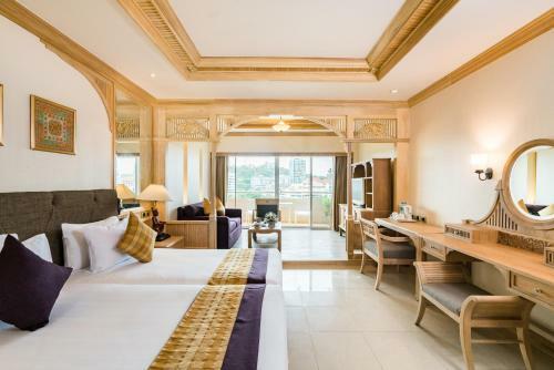 Royal Cliff Hotels Group