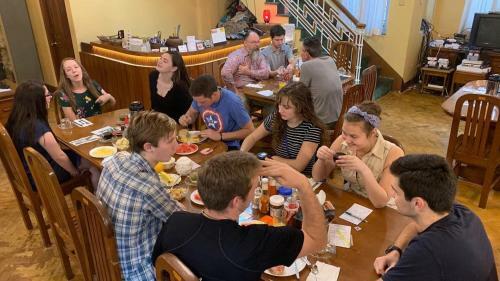 Bed & Breakfast Golden Guest Inn