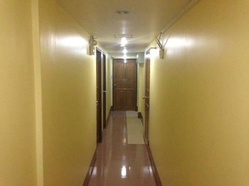 Royal 74 Hotel