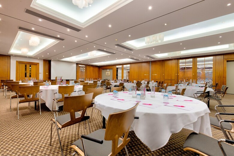 Hotel Ambassadors In Bloomsbury