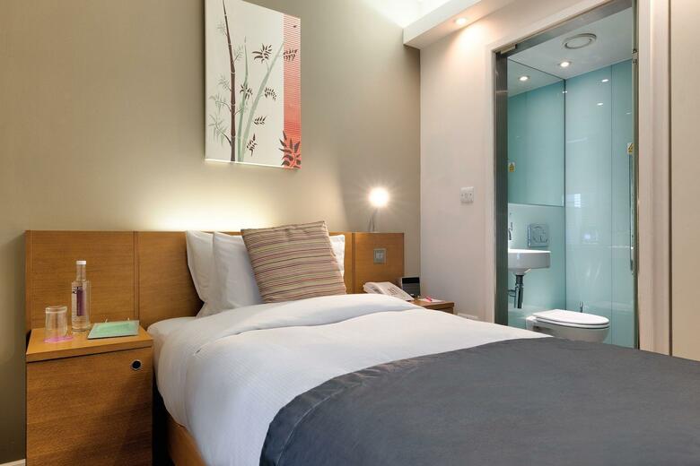 Hotel Ambassadors In Bloomsbury
