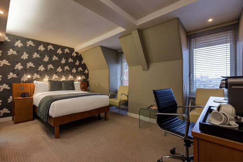 Hotel Ambassadors In Bloomsbury