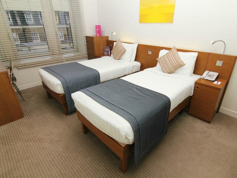Hotel Ambassadors In Bloomsbury