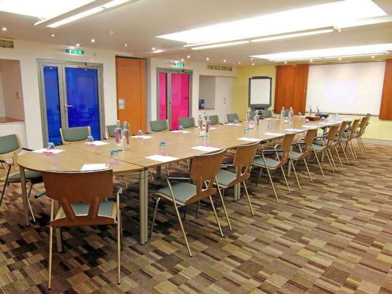Hotel Ambassadors In Bloomsbury