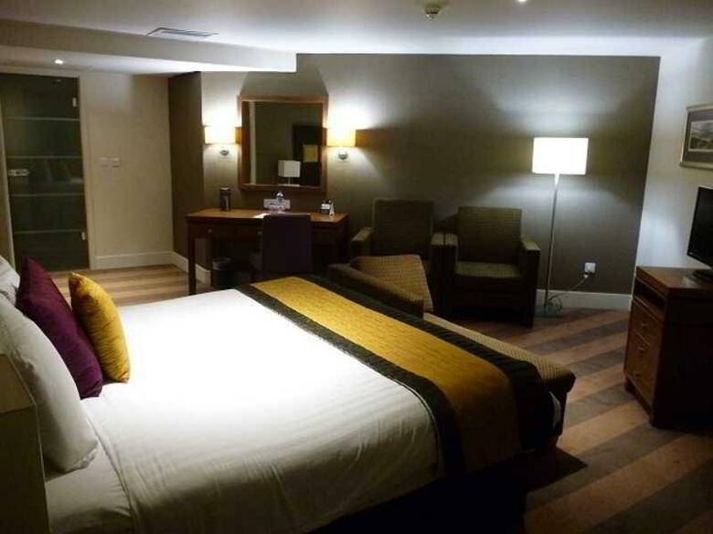 Ten Hill Place Hotel