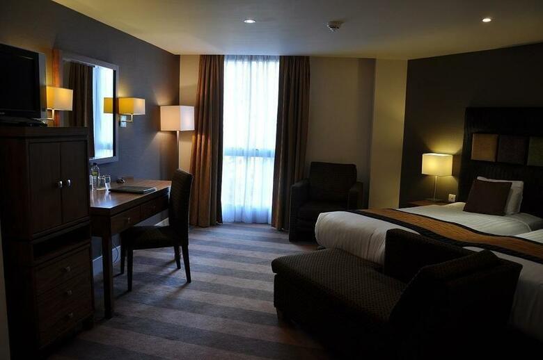 Ten Hill Place Hotel