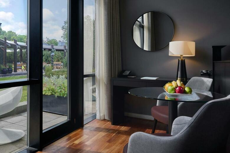 Hotel The Glasshouse Autograph Collection By Marriott